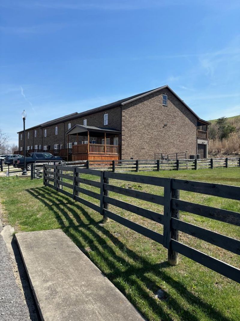 659 Clubhouse Drive, Prestonsburg, KY 41653