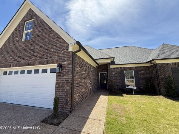 1079 Great Glen Drive, Southaven, MS 38671