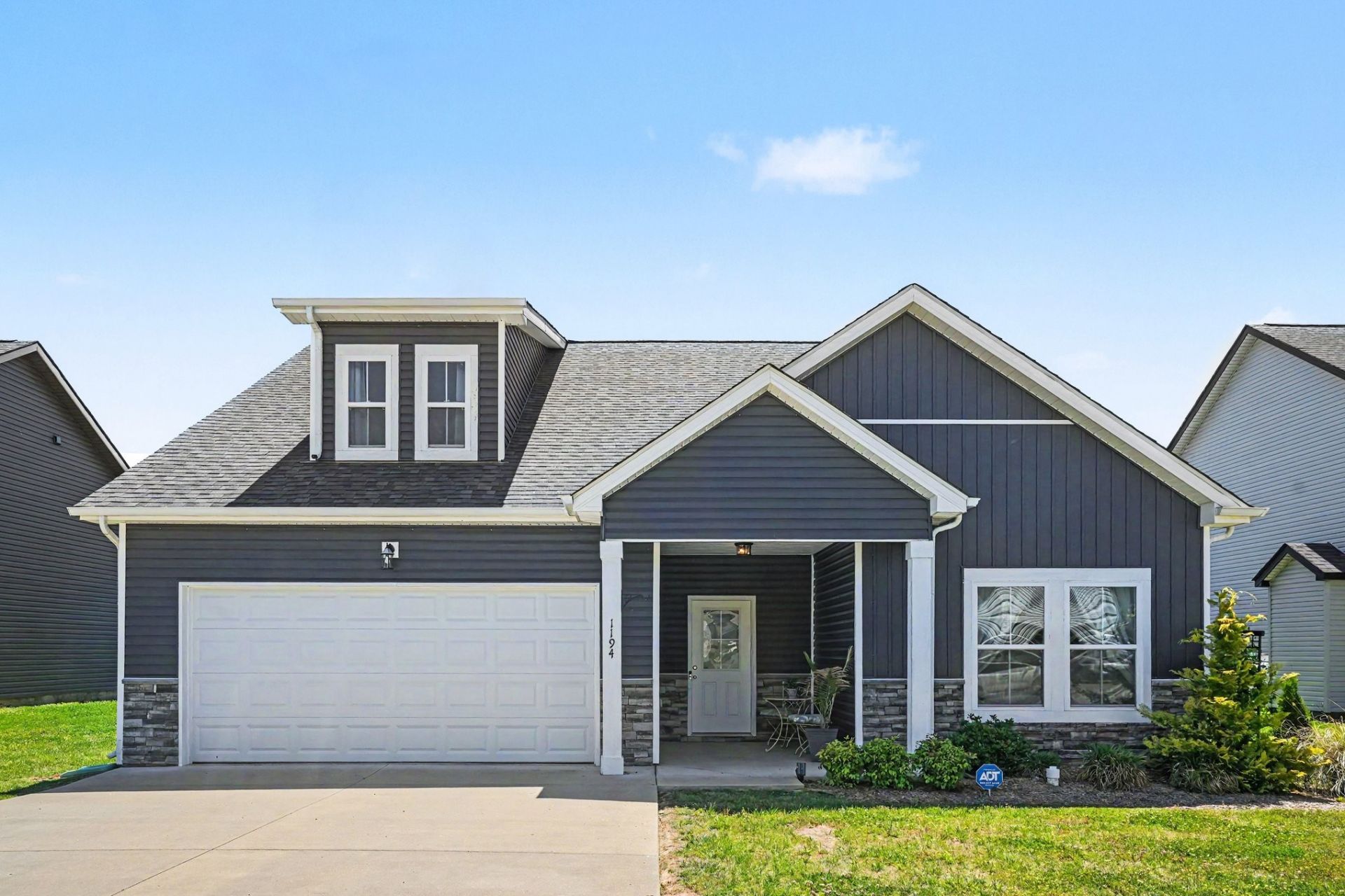 1194 Ewing Way , Clarksville, TN 37043 Main Photo