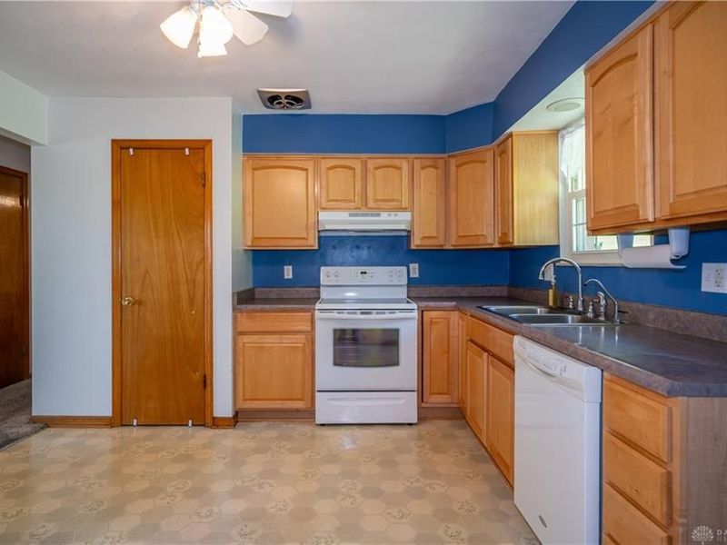 860 Lea Castle Place, Miamisburg, OH 45342 Photo 16