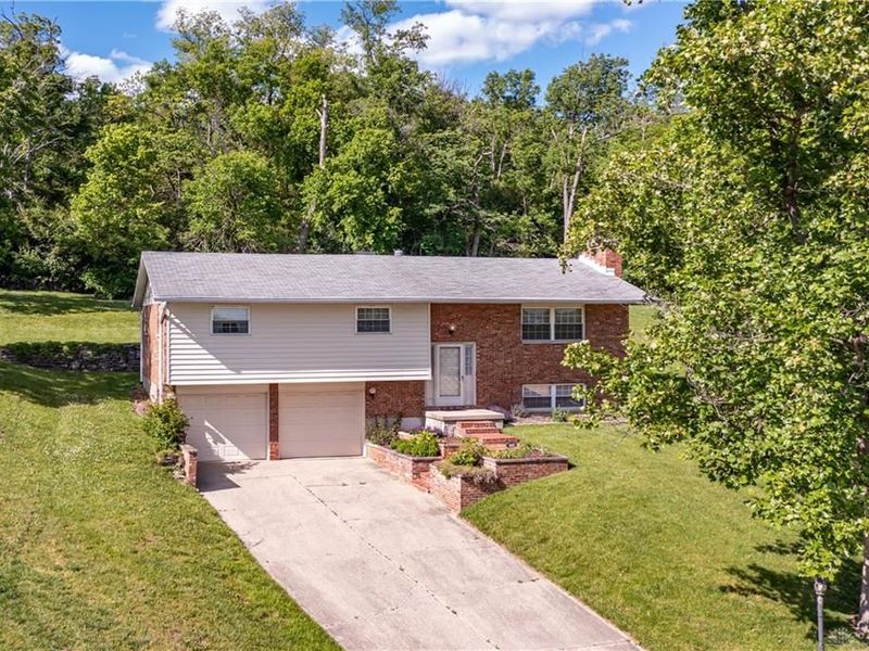 860 Lea Castle Place, Miamisburg, OH 45342 Photo 2