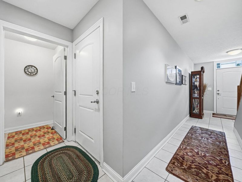 565 Jacob Close , Gahanna, OH 43230 Photo 10