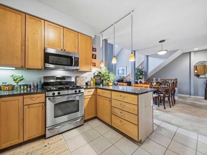 565 Jacob Close , Gahanna, OH 43230 Photo 19