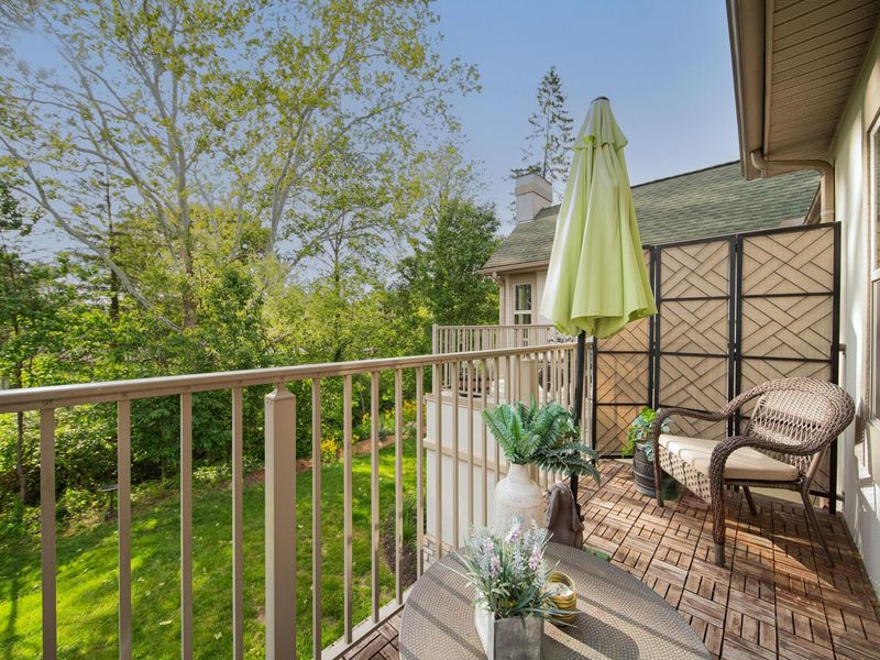 565 Jacob Close , Gahanna, OH 43230 Photo 5
