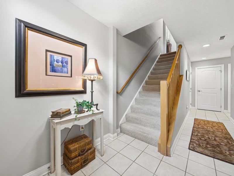 565 Jacob Close , Gahanna, OH 43230 Photo 7