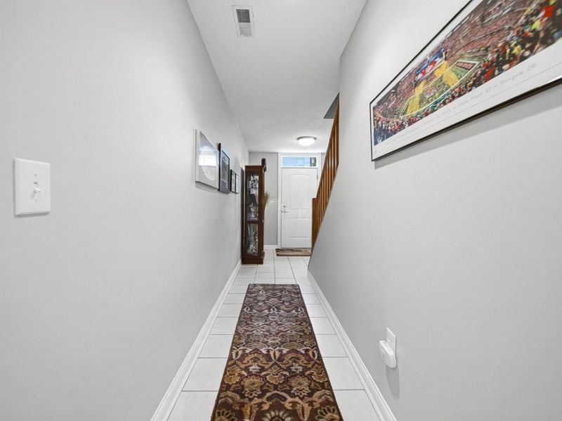 565 Jacob Close , Gahanna, OH 43230 Photo 9
