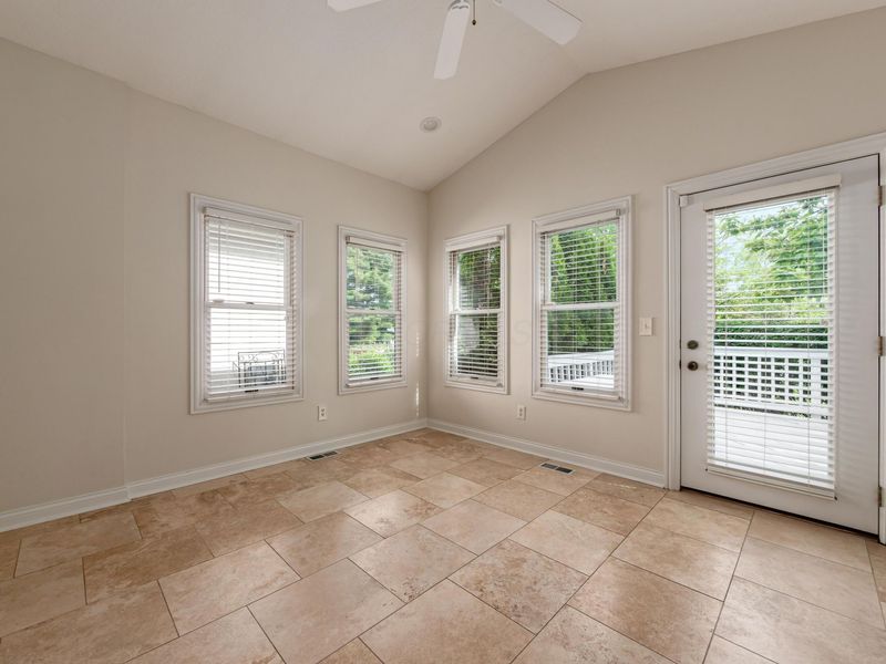 995 Bushwood Lane, Columbus, OH 43235 Photo 15