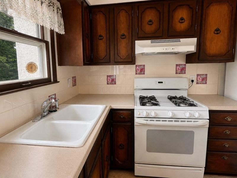 4152 Glenmawr Avenue, Columbus, OH 43224 Photo 15