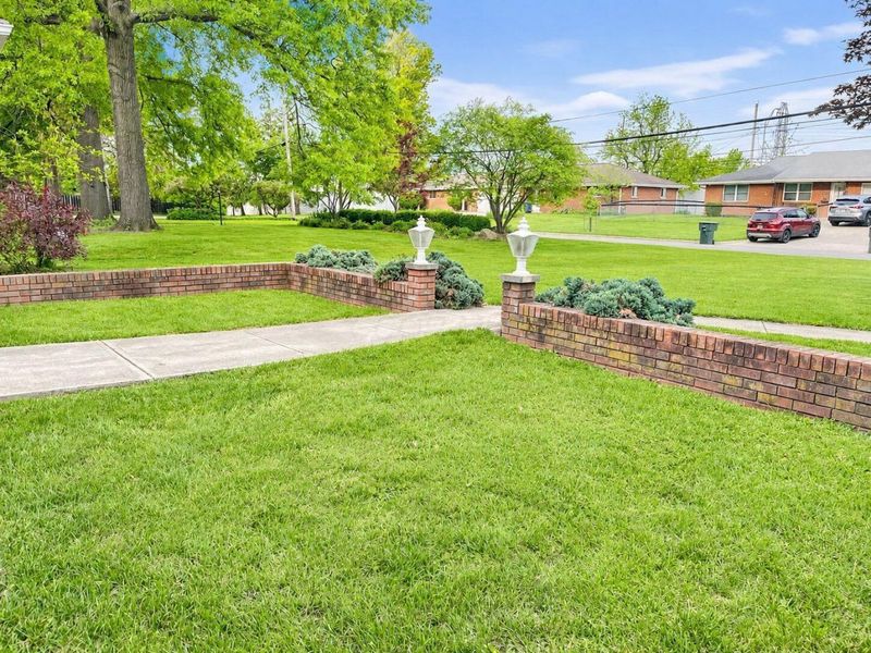 4152 Glenmawr Avenue, Columbus, OH 43224 Photo 4