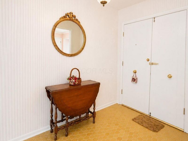 4152 Glenmawr Avenue, Columbus, OH 43224 Photo 9