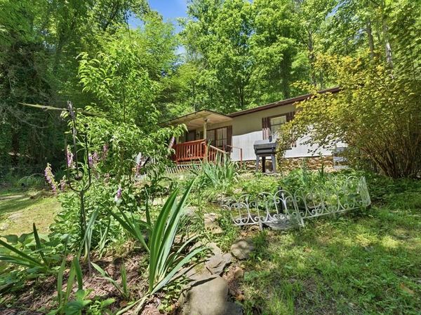 251 Robinson Lane, Hayesville, NC 28904