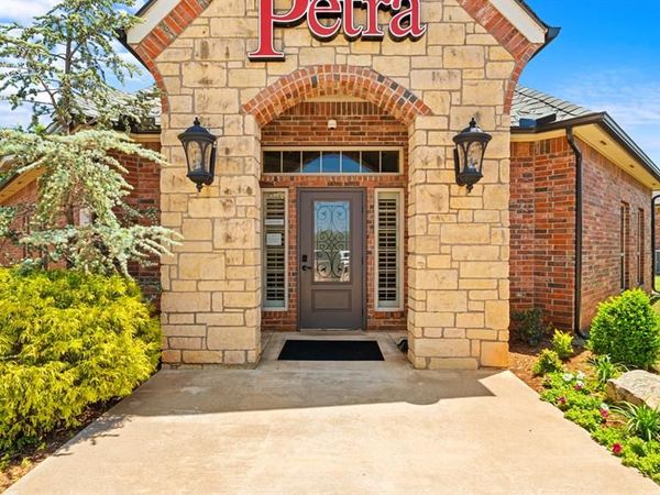 17338 N May Avenue, Edmond, OK 73012