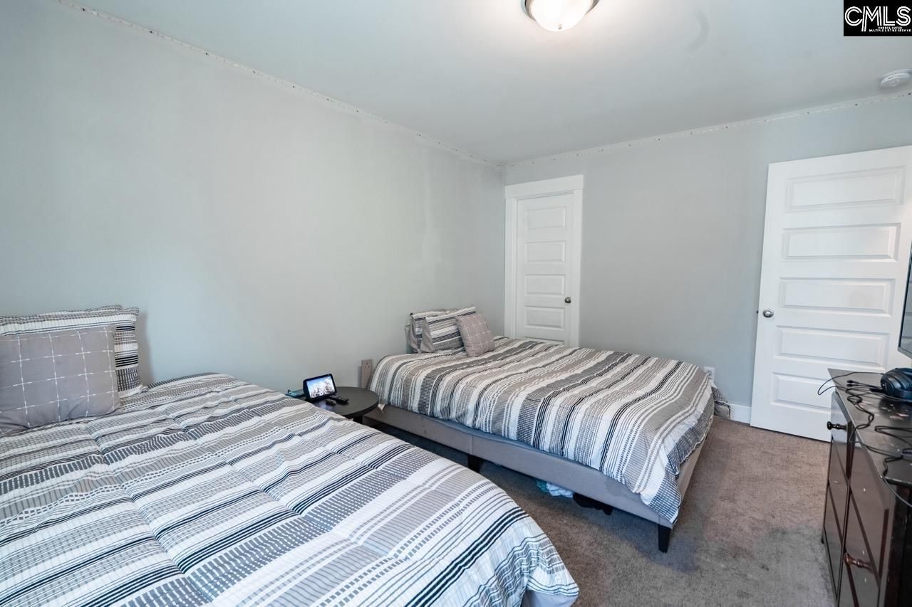 553 Harbour Pointe Drive  Photo 27