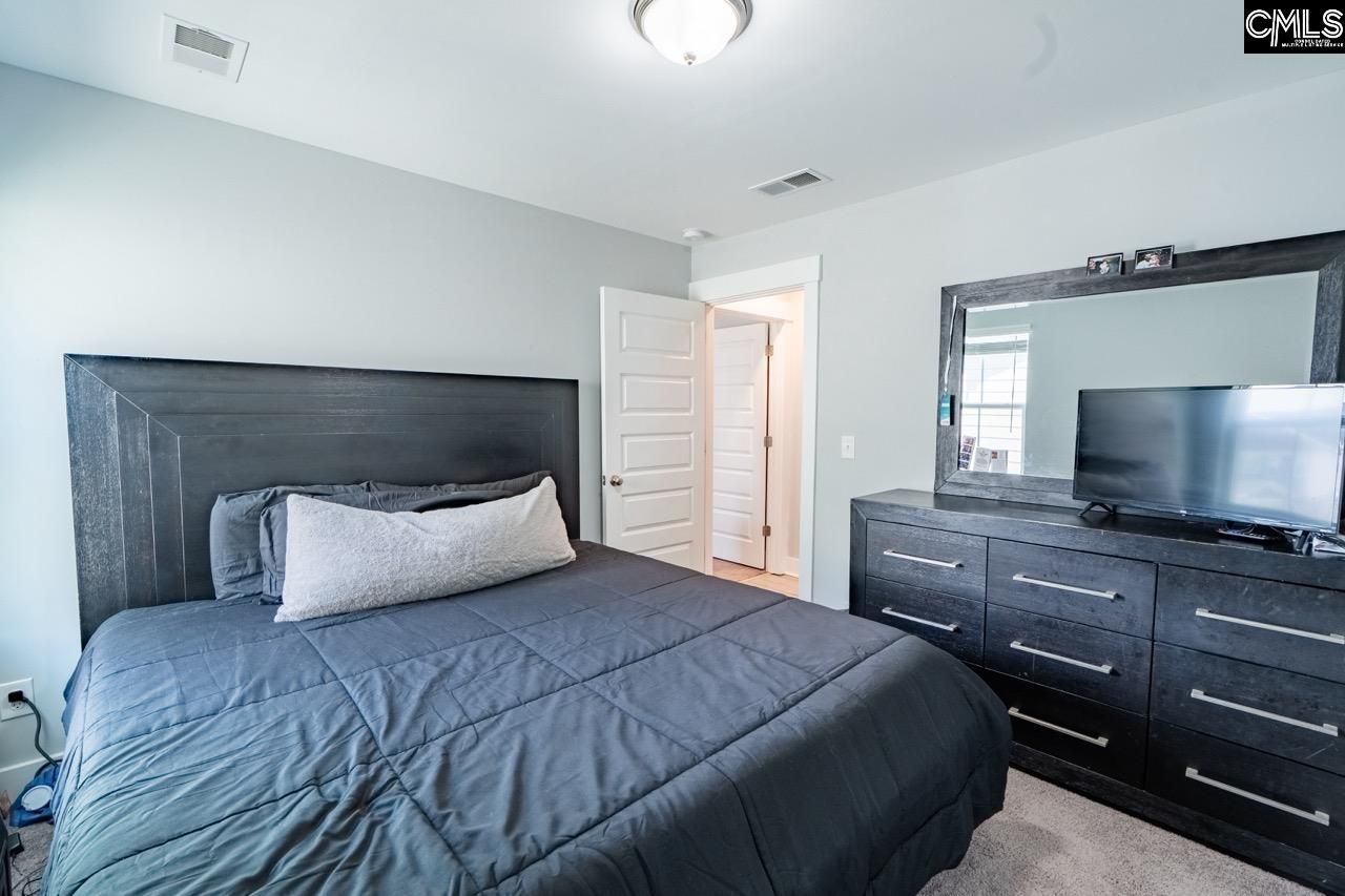 553 Harbour Pointe Drive  Photo 29