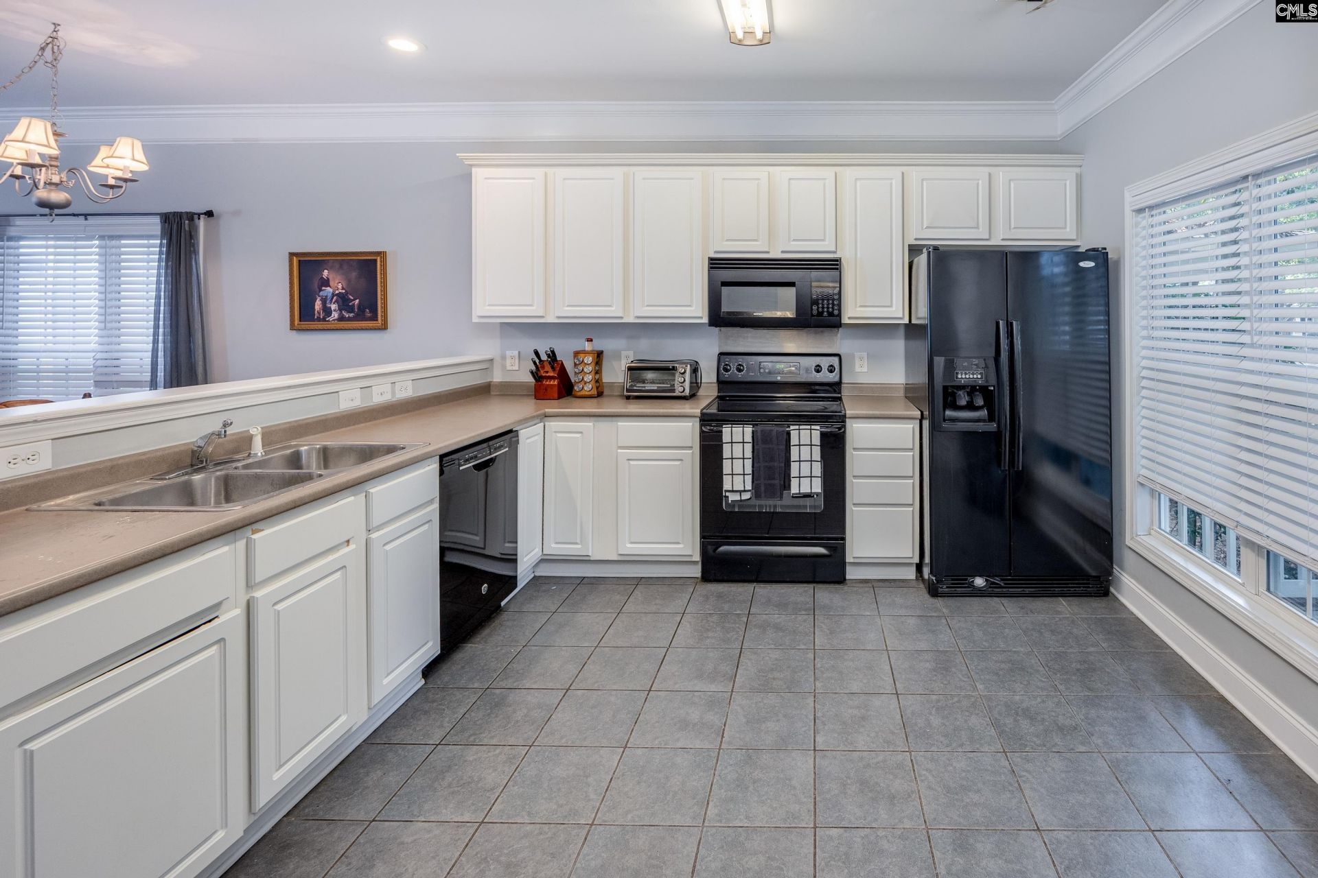407 Hampton Forest Drive Photo 16