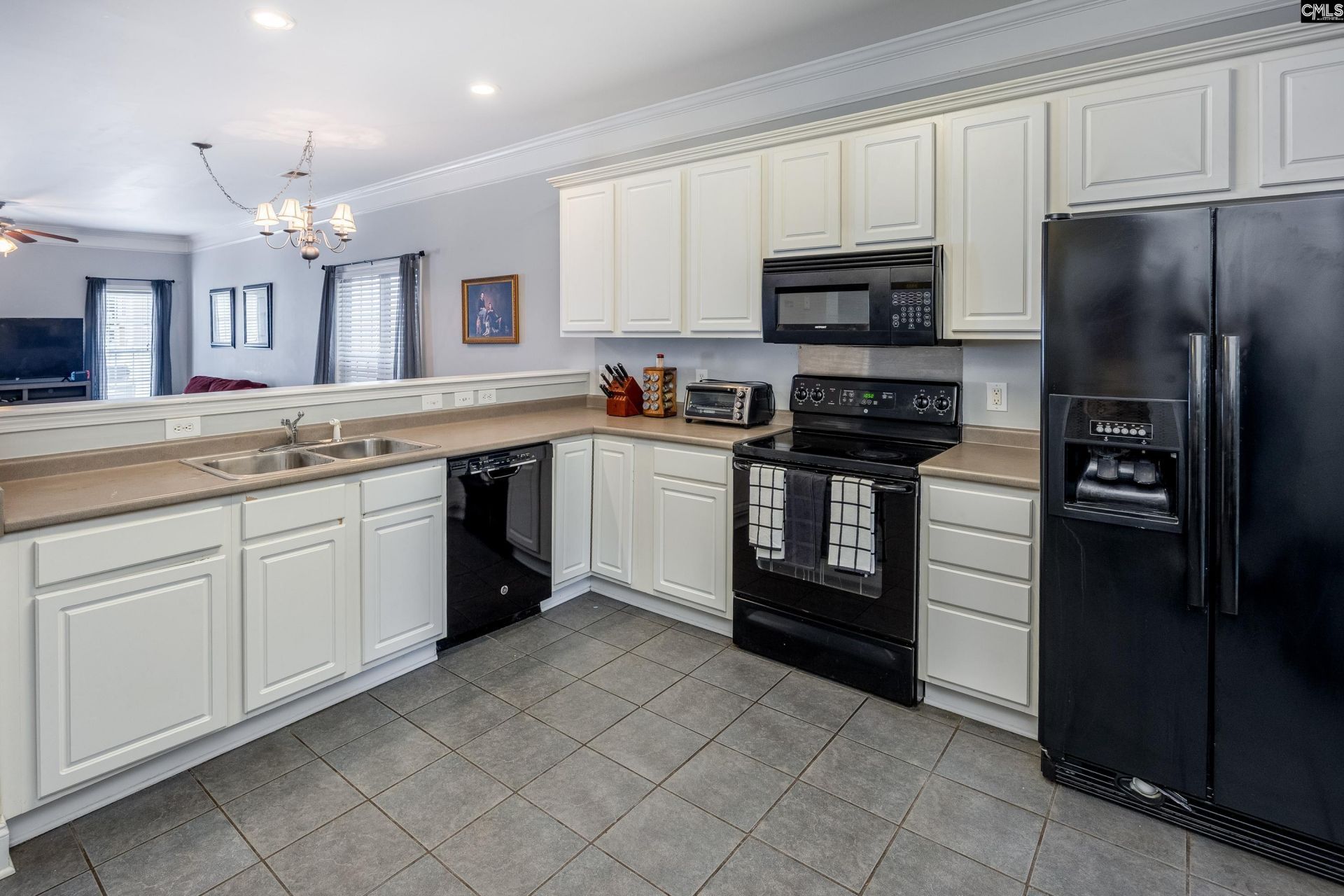 407 Hampton Forest Drive Photo 17