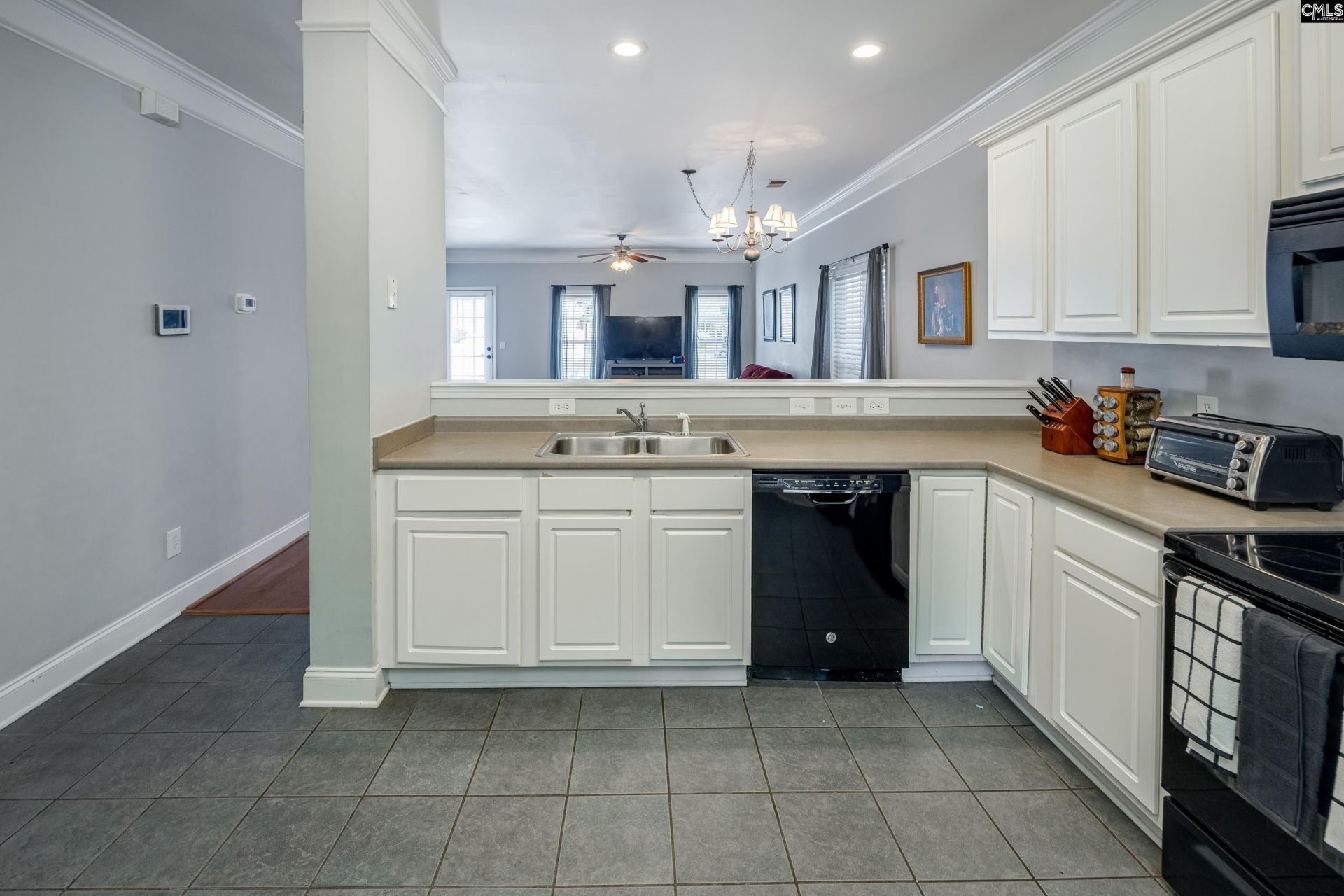 407 Hampton Forest Drive Photo 18