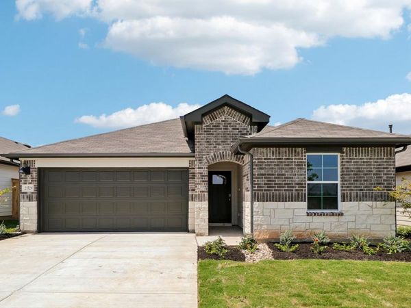 25529 Farmers Crop LN, Elgin, TX 78621