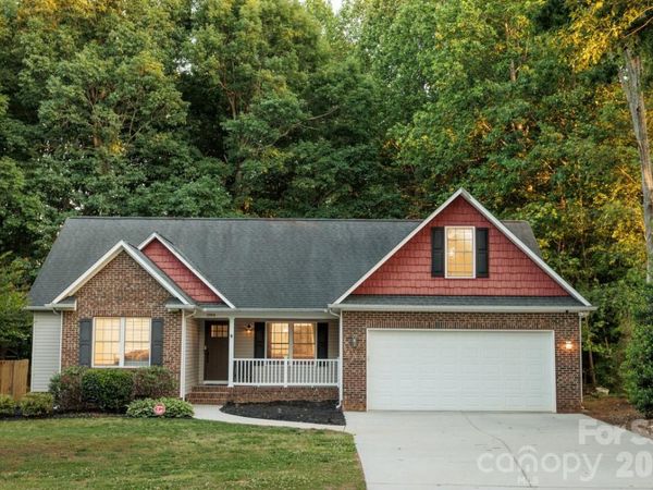 1084 Castlebrook Drive, Salisbury, NC 28146