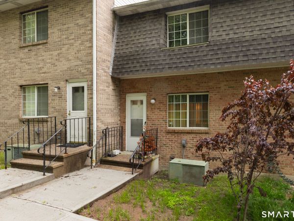109 Bucks Hill, Unit 7, Waterbury, CT 06704