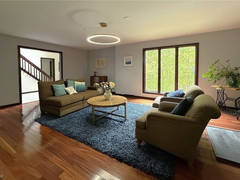 9350 Hidden Lake Drive, Chesterland, OH 44026 Photo 5