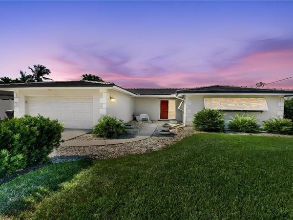 397 Parkway CT , FORT MYERS, FL 33919