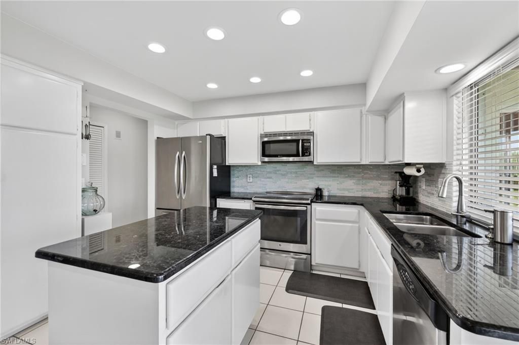 397 Parkway Ct , Fort Myers, FL 33919 Photo