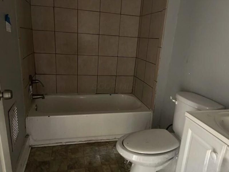 1586 Greenway Avenue, Unit 1588, Columbus, OH 43203 Photo 8