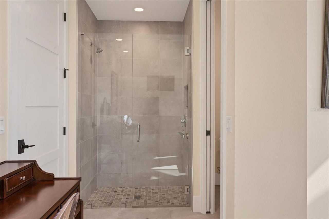 7927 Longbay Boulevard, Sarasota, FL 34243 Photo