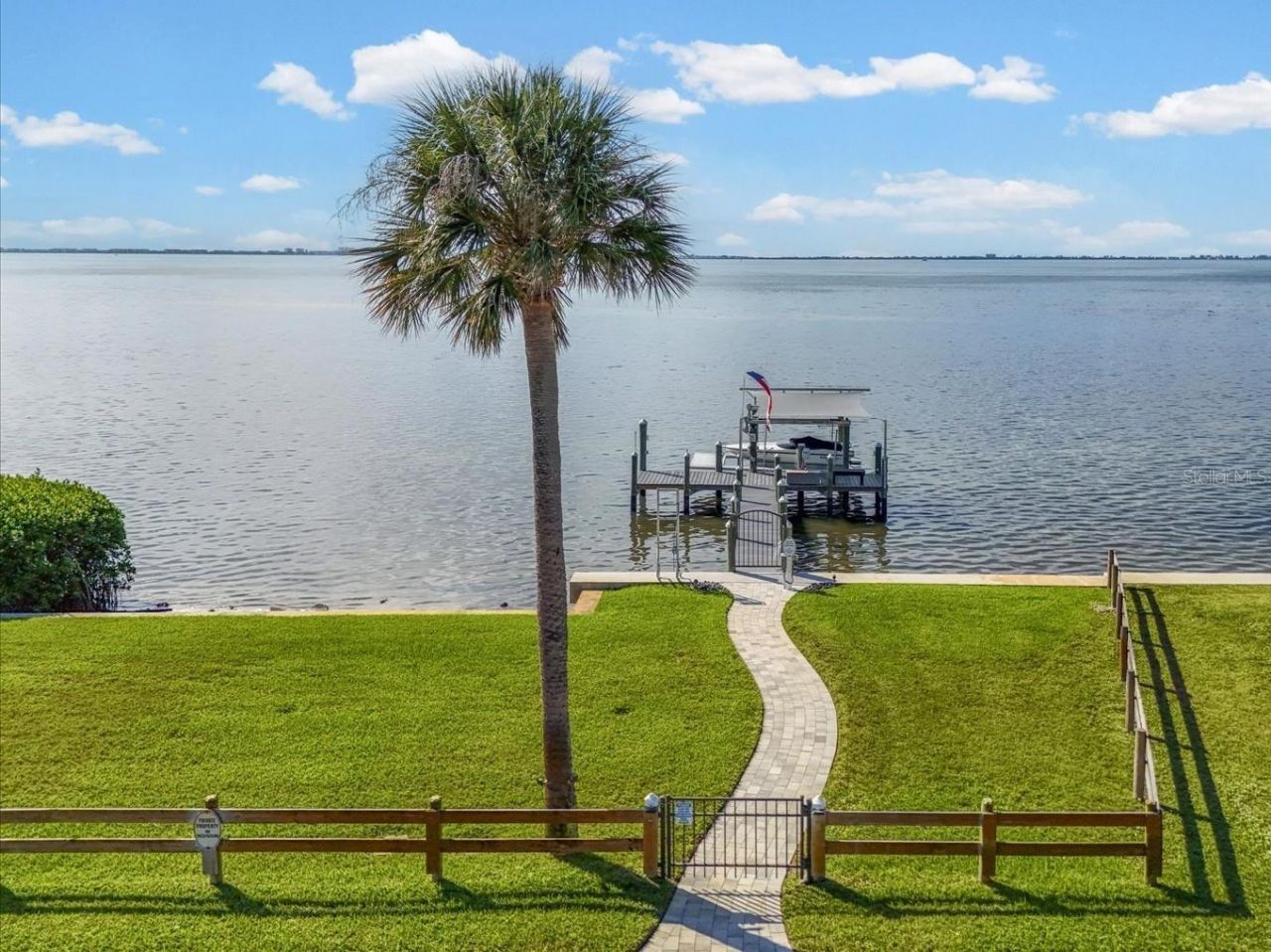 7927 Longbay Boulevard, Sarasota, FL 34243 Photo