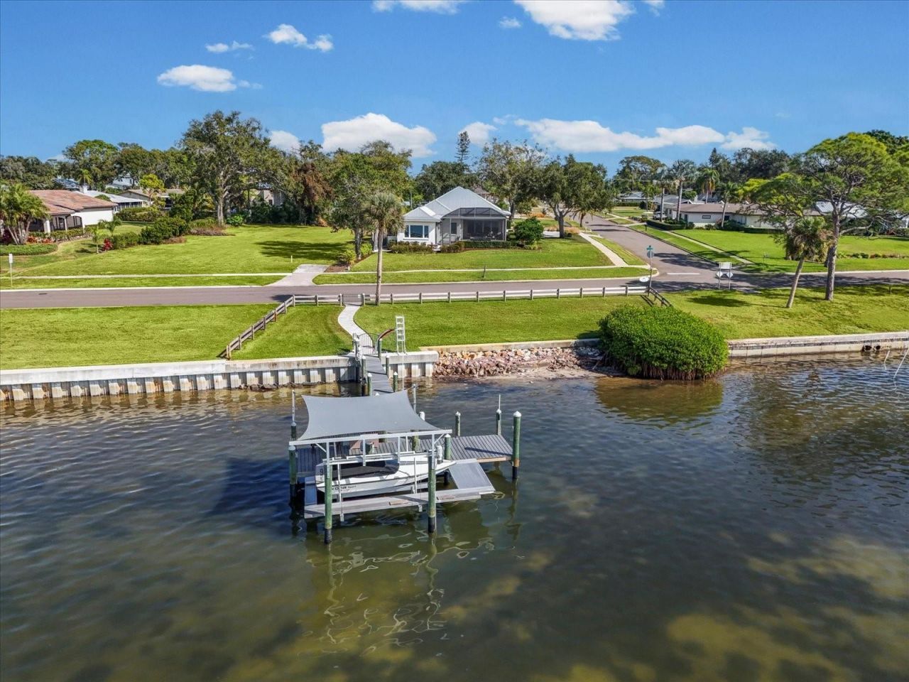 7927 Longbay Boulevard, Sarasota, FL 34243 Photo