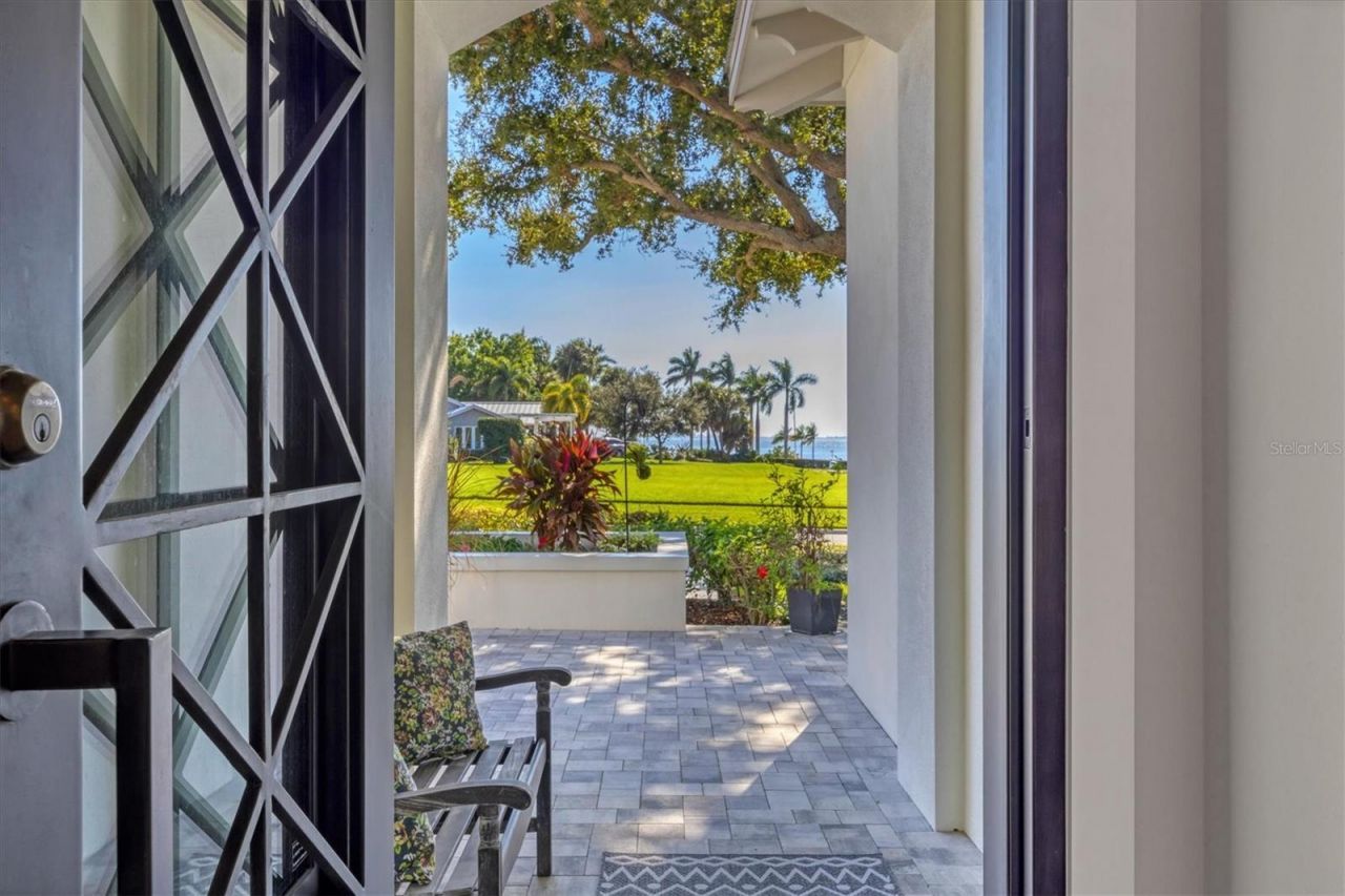 7927 Longbay Boulevard, Sarasota, FL 34243 Photo