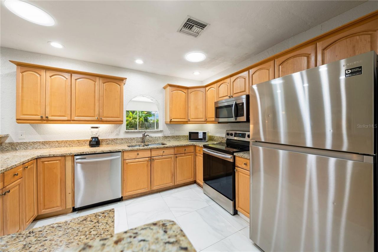 3524 S School Avenue , Sarasota, FL 34239 Photo