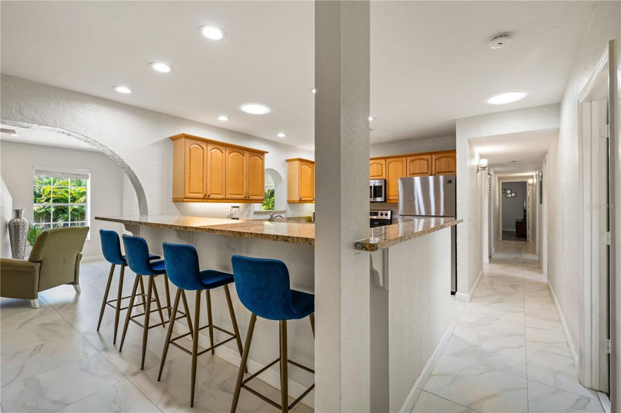 3524 S School Avenue , Sarasota, FL 34239 Photo