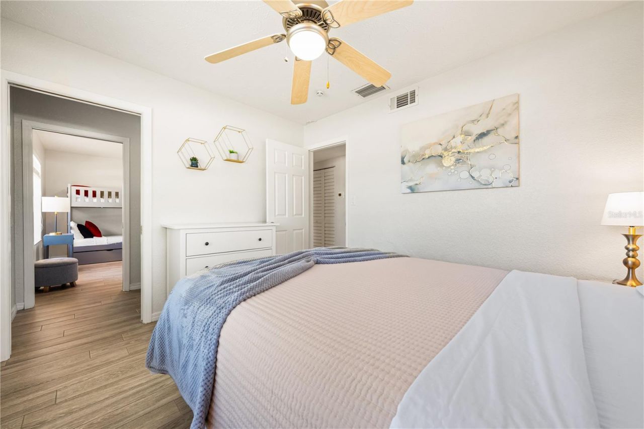 3524 S School Avenue , Sarasota, FL 34239 Photo
