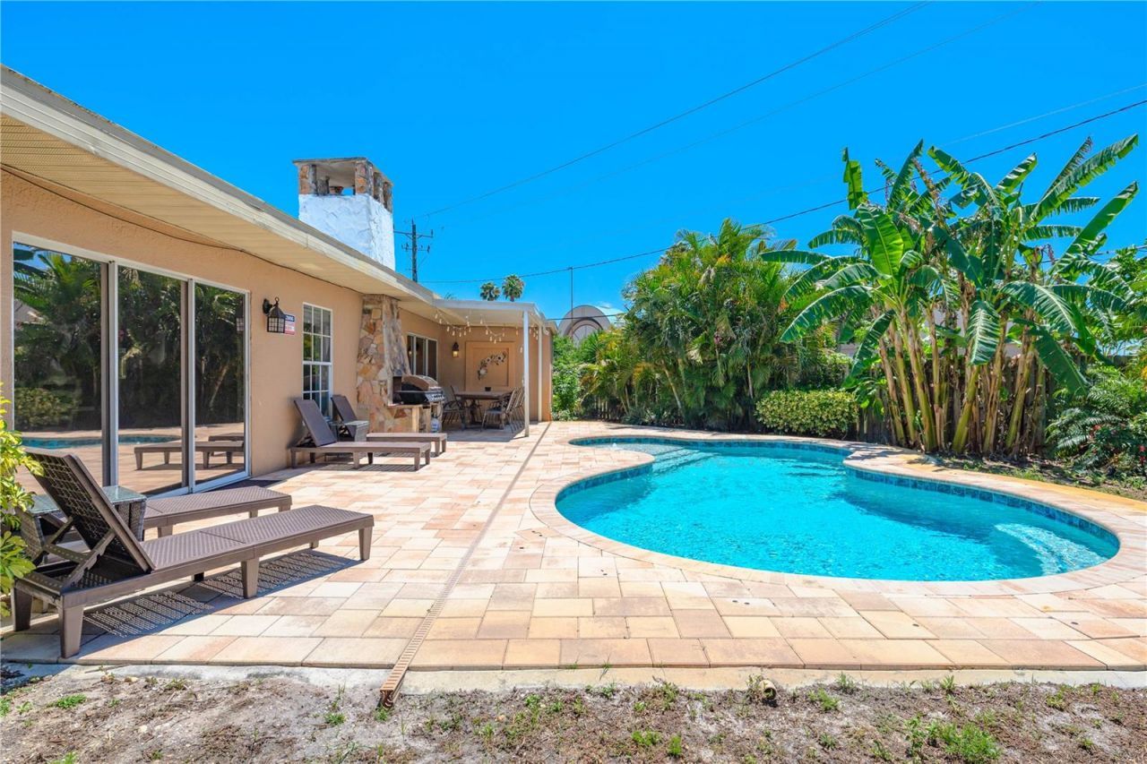 3524 S School Avenue , Sarasota, FL 34239 Photo