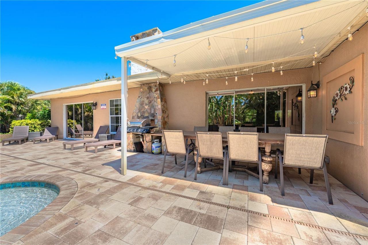 3524 S School Avenue , Sarasota, FL 34239 Photo
