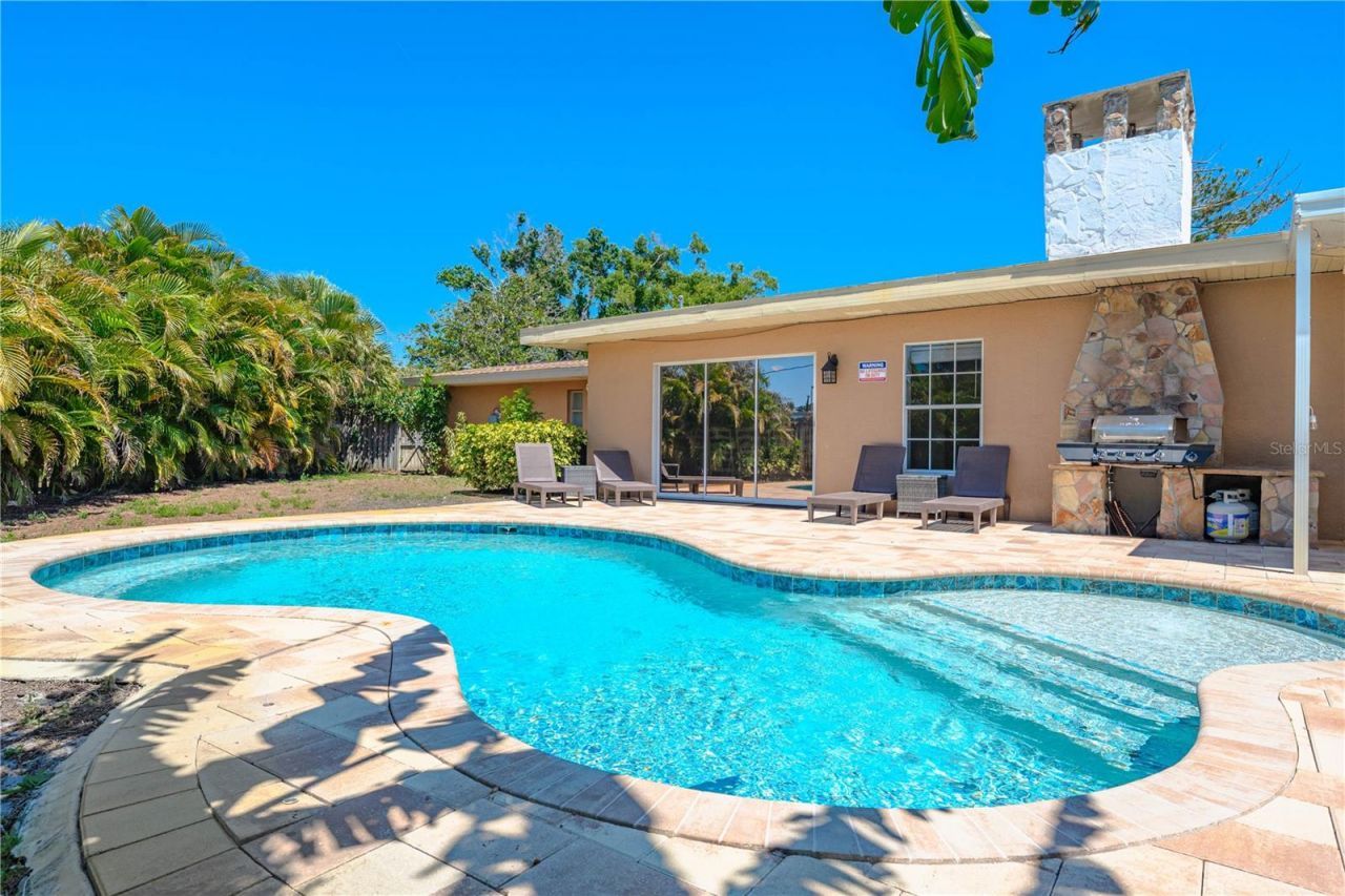 3524 S School Avenue , Sarasota, FL 34239 Photo