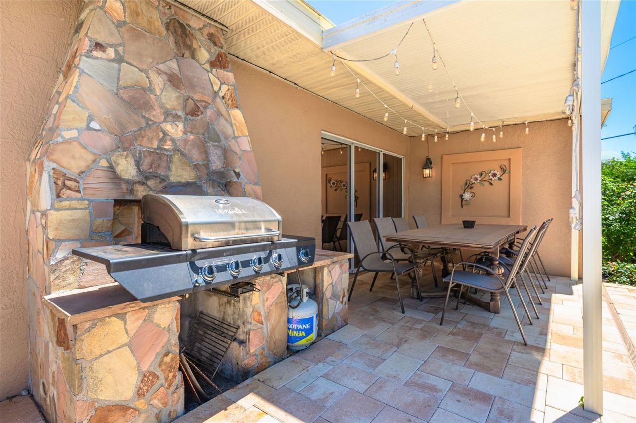 3524 S School Avenue , Sarasota, FL 34239 Photo