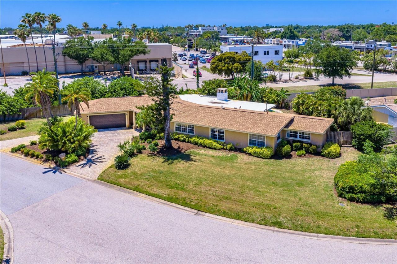 3524 S School Avenue , Sarasota, FL 34239 Photo