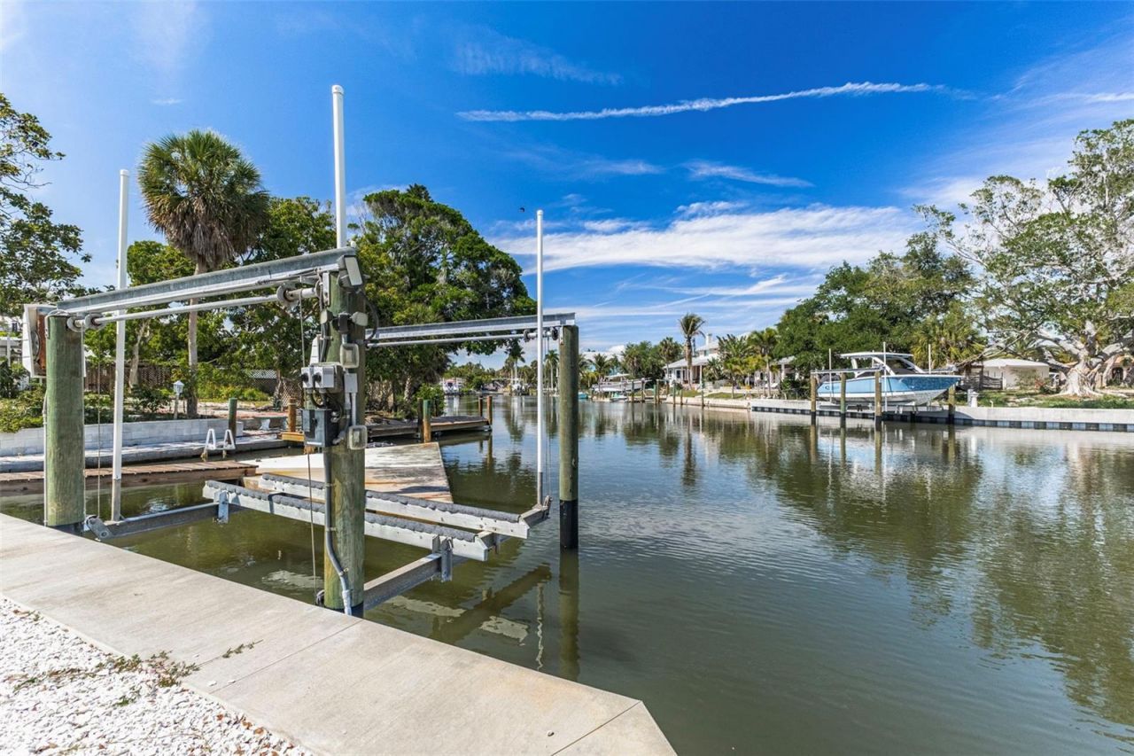 5073 Higel Avenue, Sarasota, FL 34242 Photo