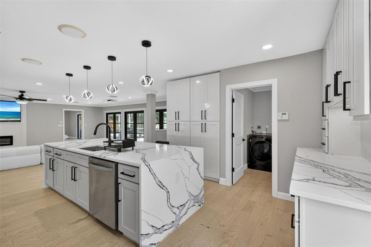 5073 Higel Avenue, Sarasota, FL 34242 Photo