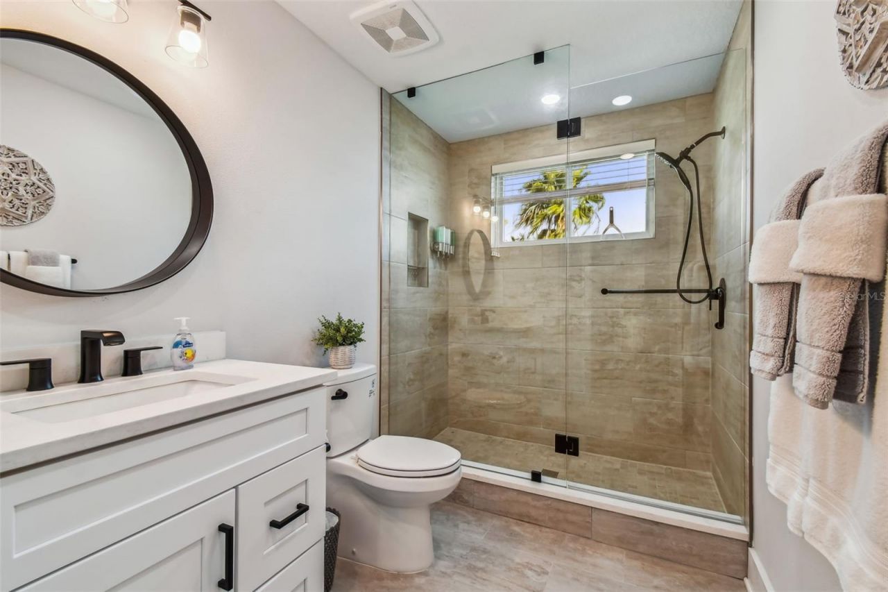 19505 Gulf Boulevard, Unit 404, Indian Shores, FL 33785 Photo