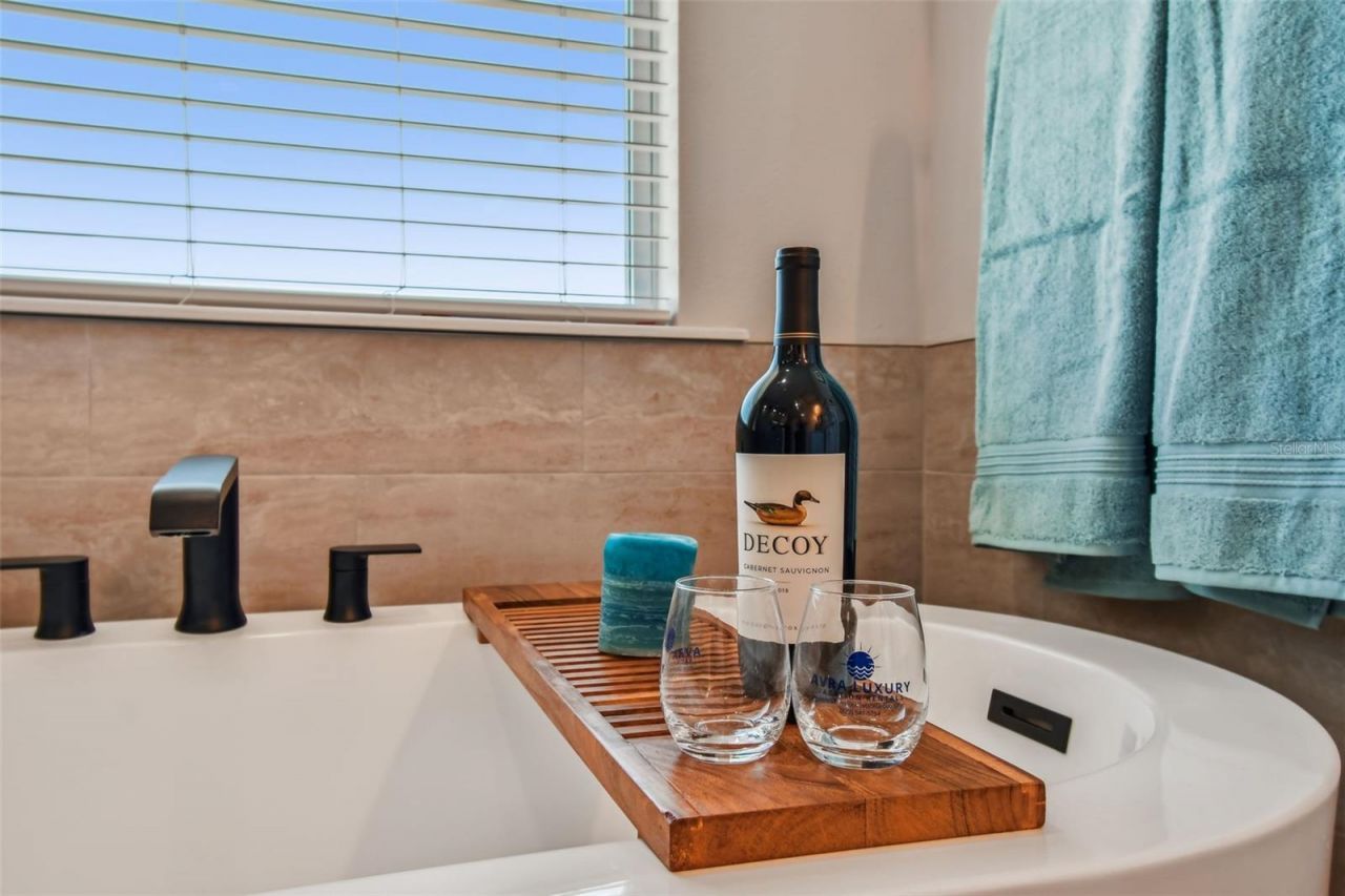 19505 Gulf Boulevard, Unit 404, Indian Shores, FL 33785 Photo