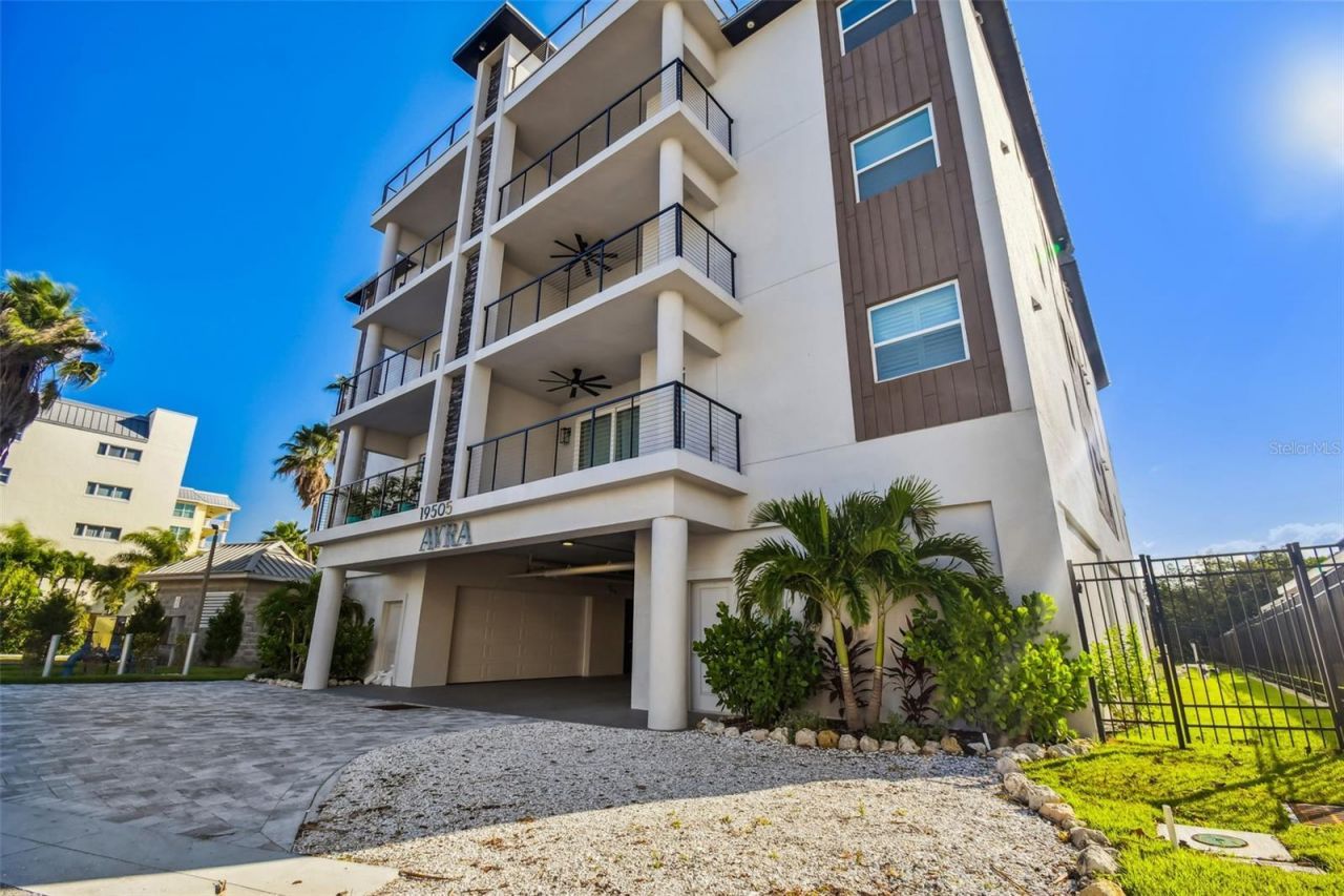 19505 Gulf Boulevard, Unit 404, Indian Shores, FL 33785 Photo