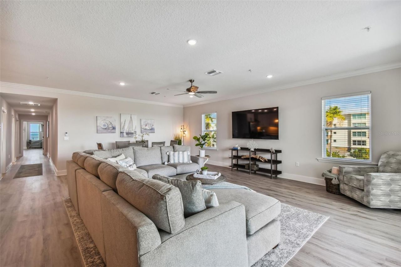 19505 Gulf Boulevard, Unit 404, Indian Shores, FL 33785 Photo