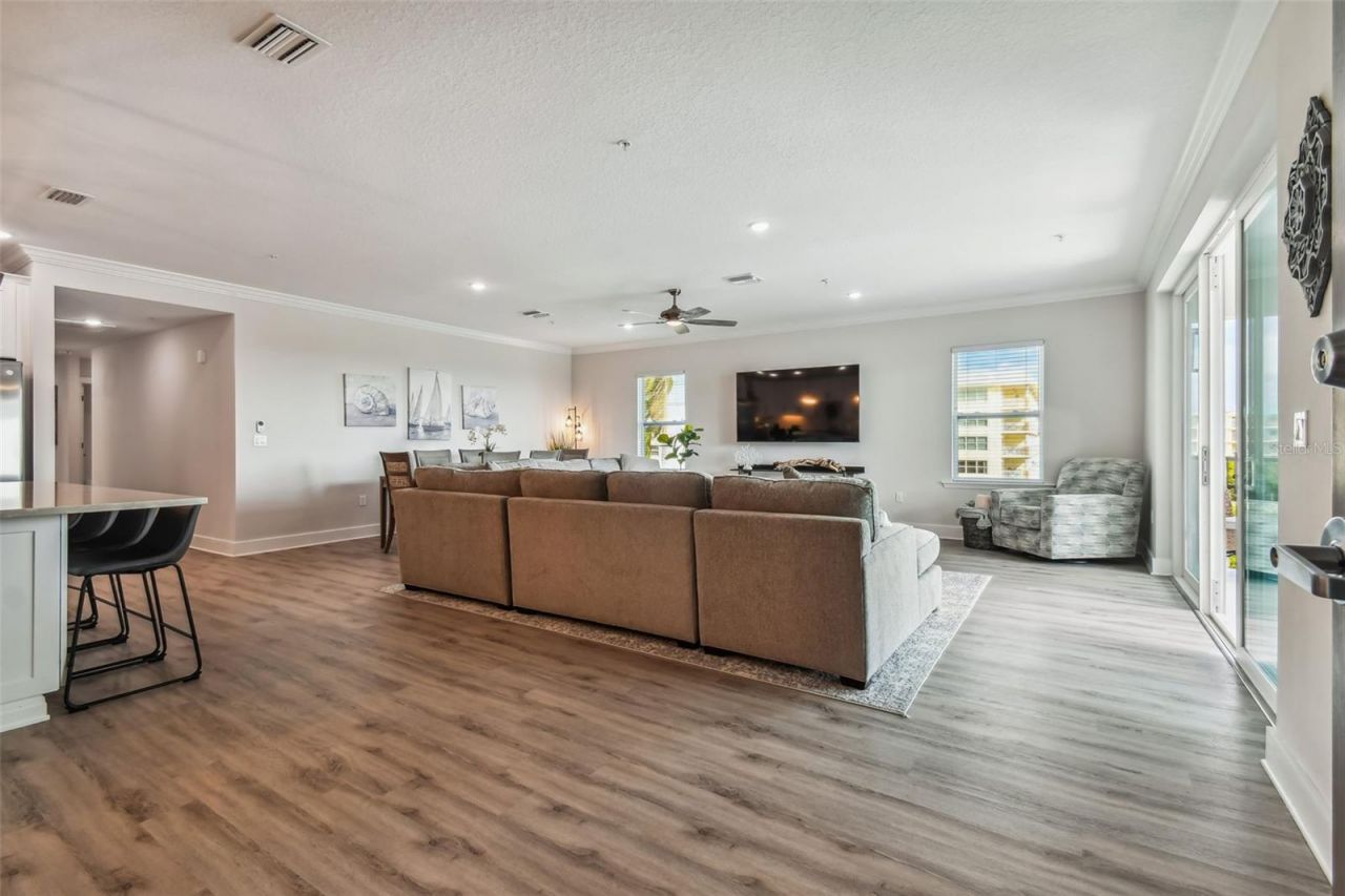 19505 Gulf Boulevard, Unit 404, Indian Shores, FL 33785 Photo