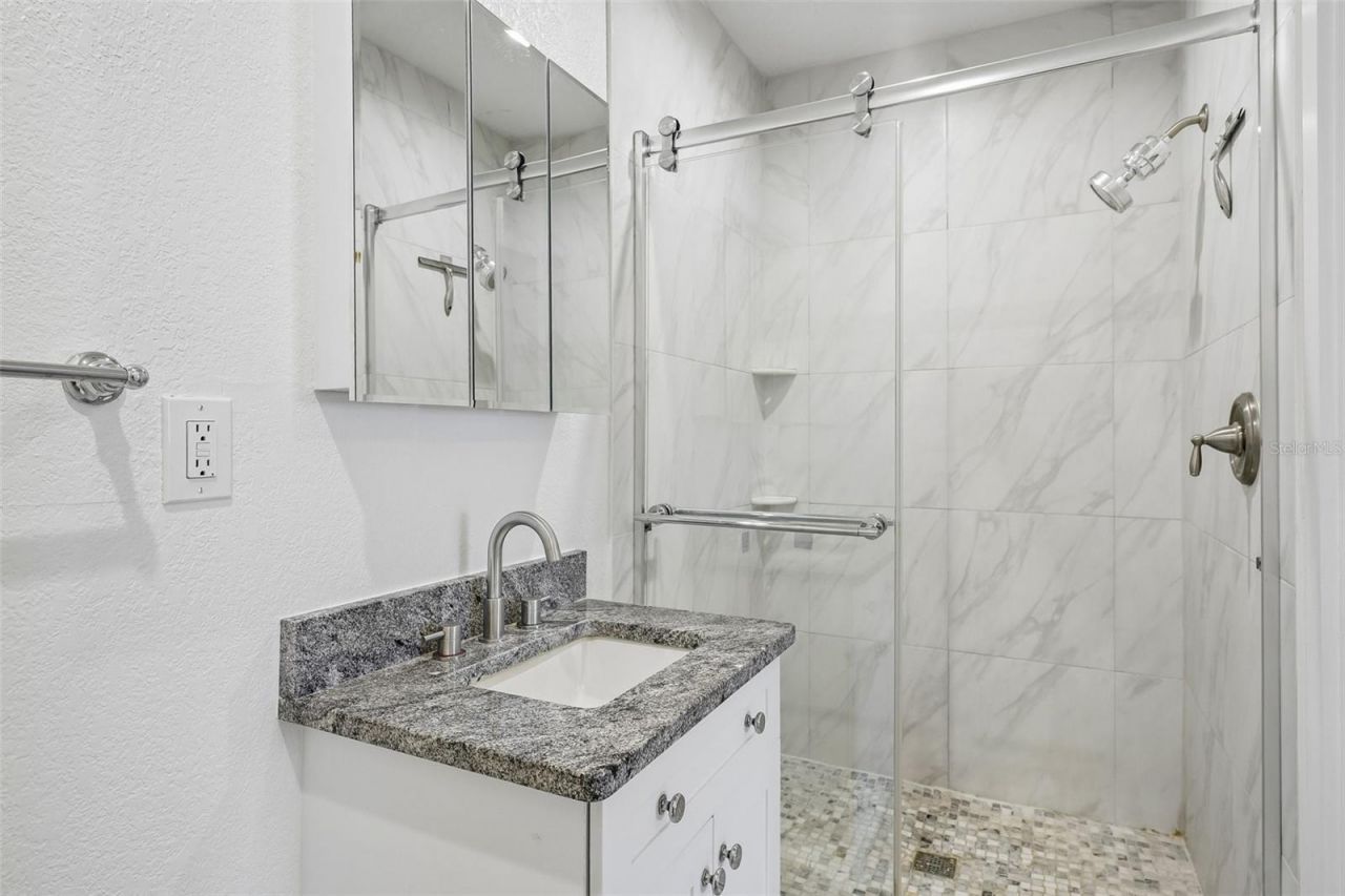 784 87th Avenue N, Saint Petersburg, FL 33702 Photo