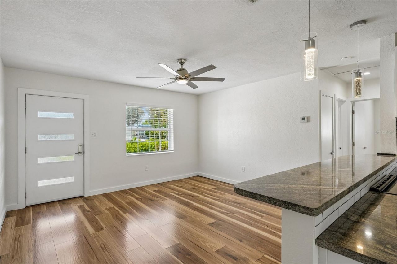 784 87th Avenue N, Saint Petersburg, FL 33702 Photo
