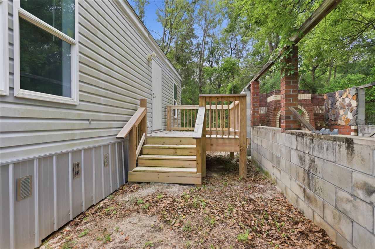 646 June Terrace , Deland, FL 32724 Photo